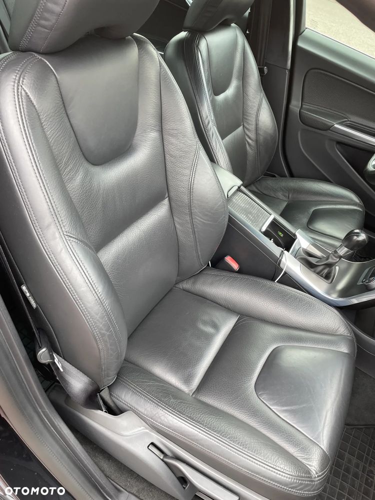 Volvo S60 D5 Summum - 15