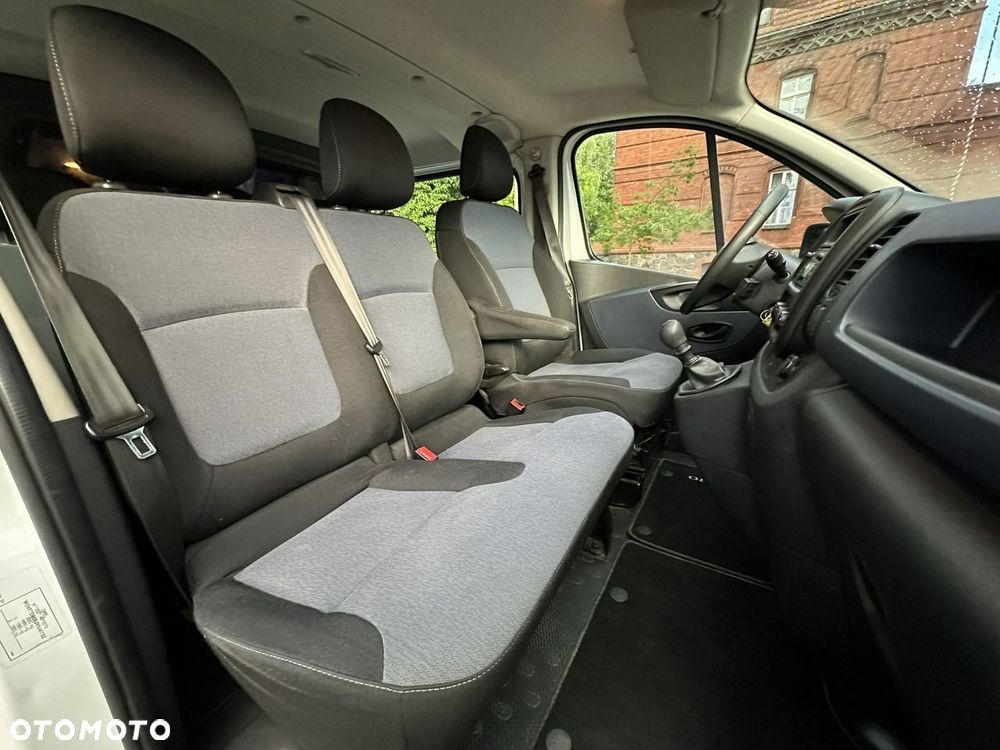 Opel Vivaro - 8