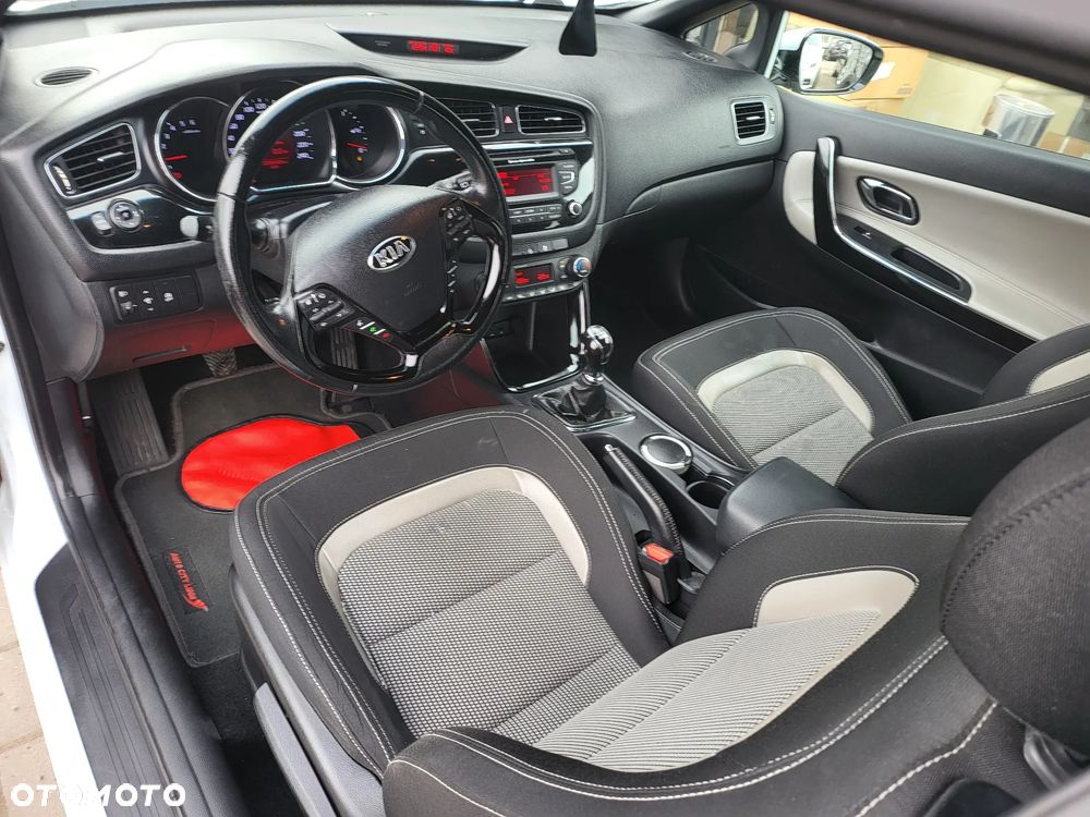 Kia ProCeed - 6