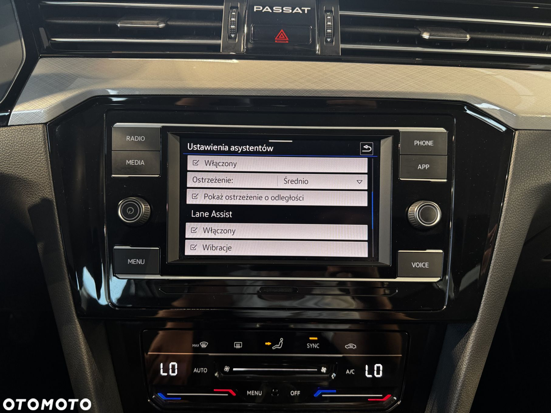 Volkswagen Passat - 27
