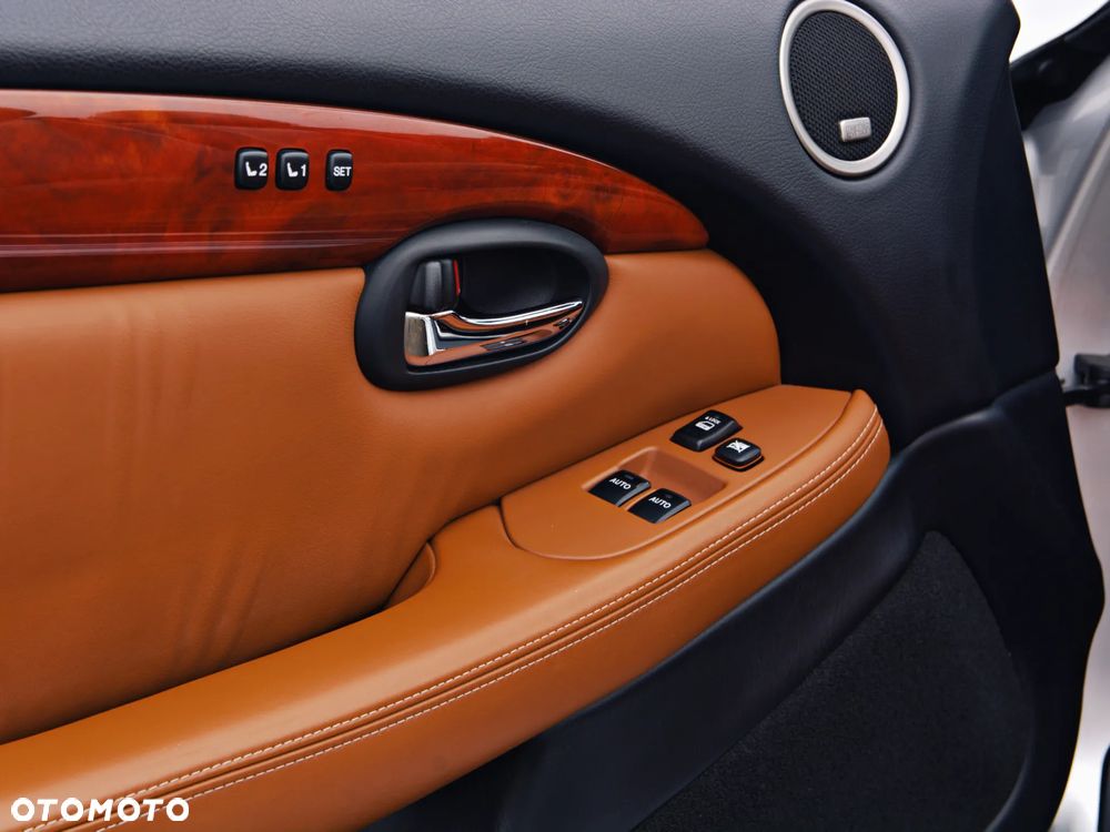 Lexus SC Prestige - 12