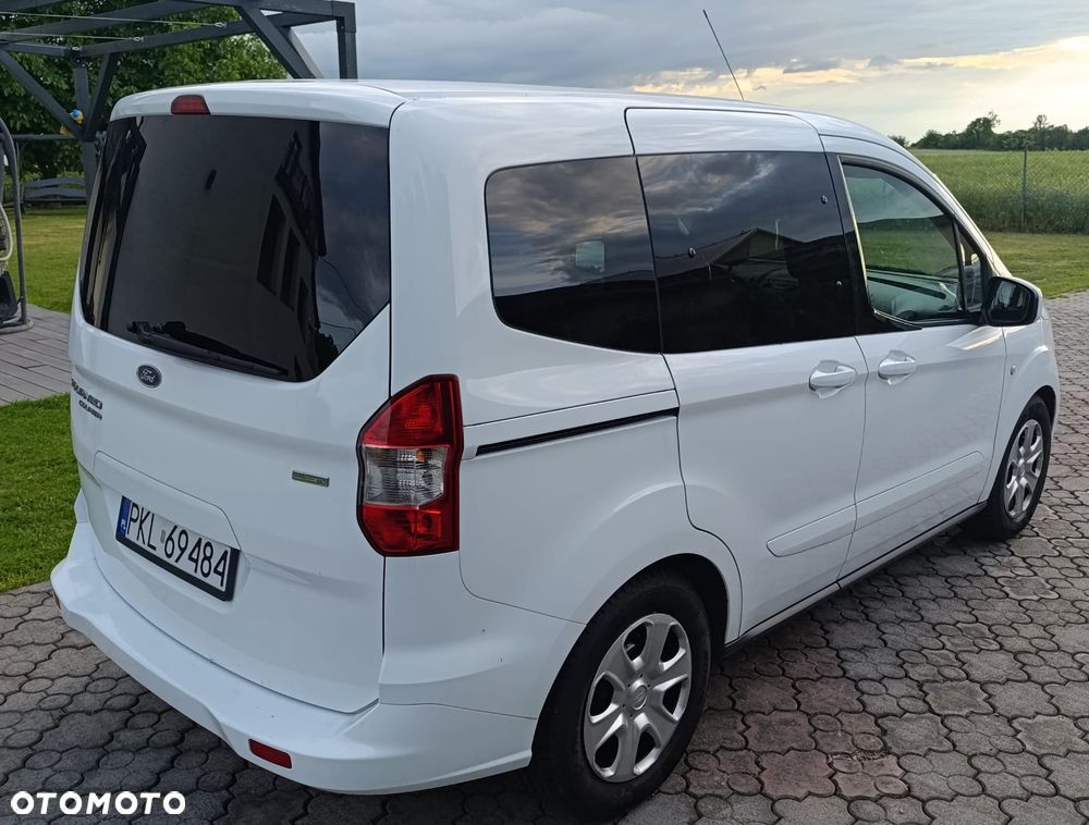 Ford Tourneo Courier 1.0 EcoBoost Ambiente - 5
