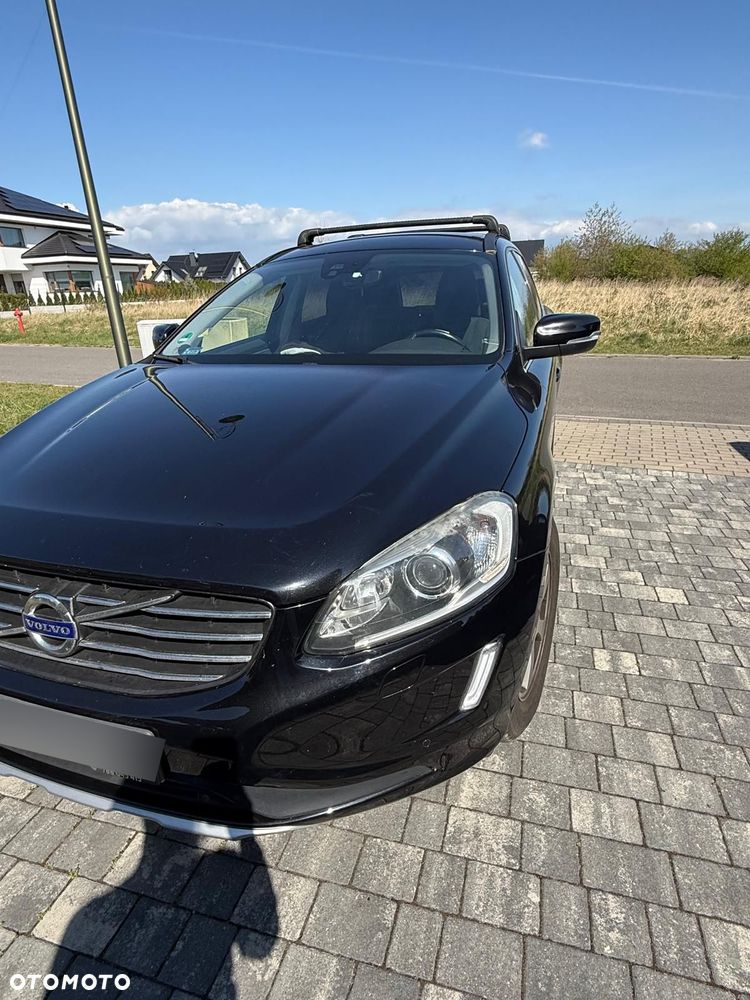 Volvo XC 60 D5 AWD Momentum - 2