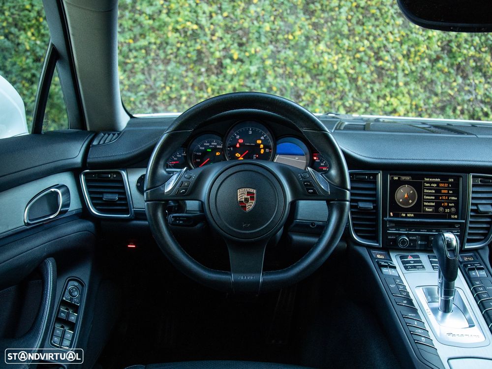 Porsche Panamera Standard - 23