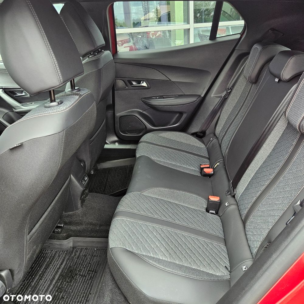Peugeot 2008 PureTech 100 Allure S&S BVM6 - 10