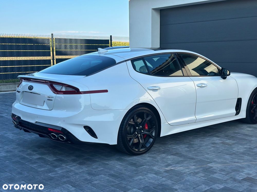 Kia Stinger 3.3 T-GDI V6 GT Prestige Line AWD - 17