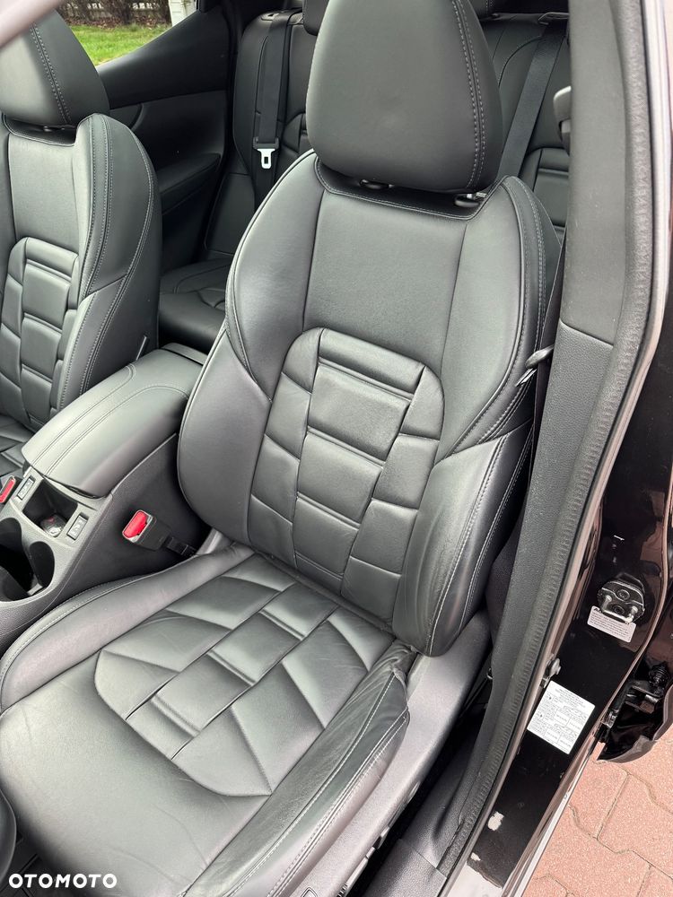 Nissan Qashqai 1.7 dCi 4x4 Tekna+ Xtronic - 9