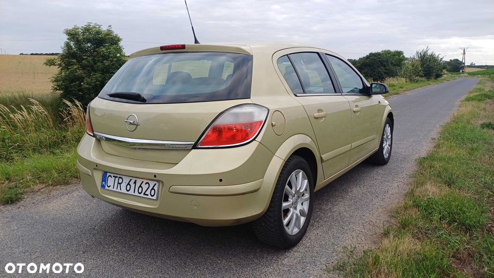 Opel Astra - 4