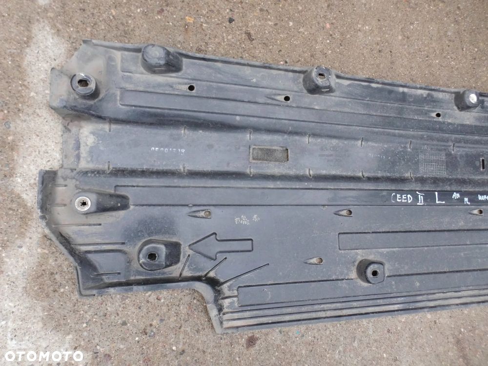 OSŁONA PODWOZIA 84135-A6000 KIA CEED II HYUNDAI I30 II KOMBI LEWA ORYGINAŁ - 6