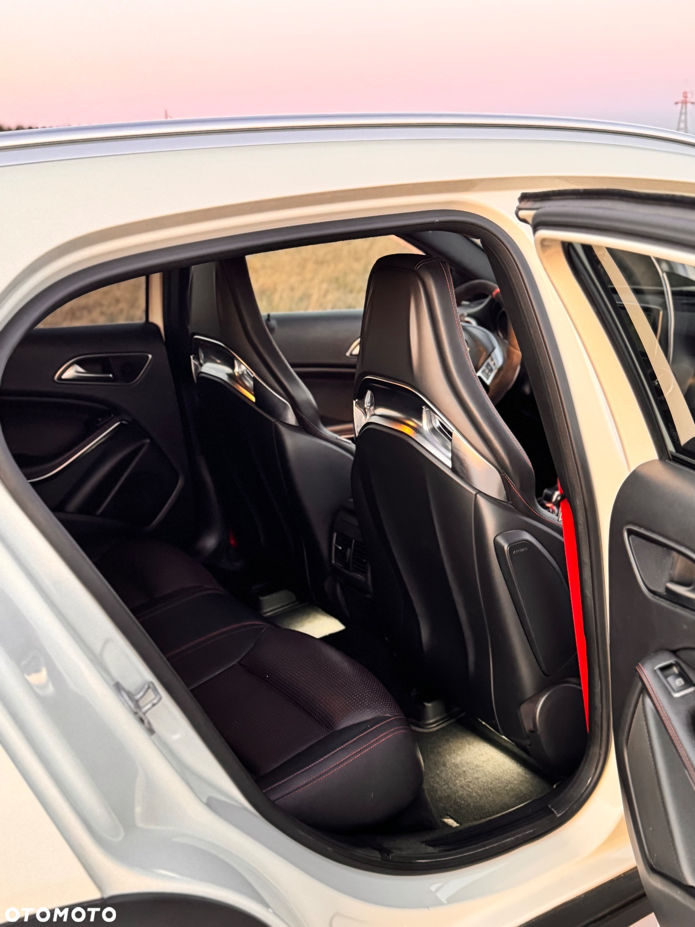 Mercedes-Benz GLA 45 AMG 4-Matic Edition 1 - 6