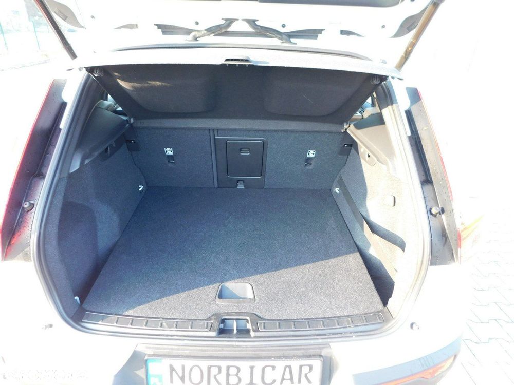 Volvo XC 40 D3 Momentum Pro - 10