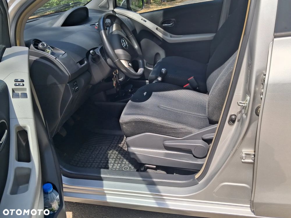 Toyota Yaris - 29