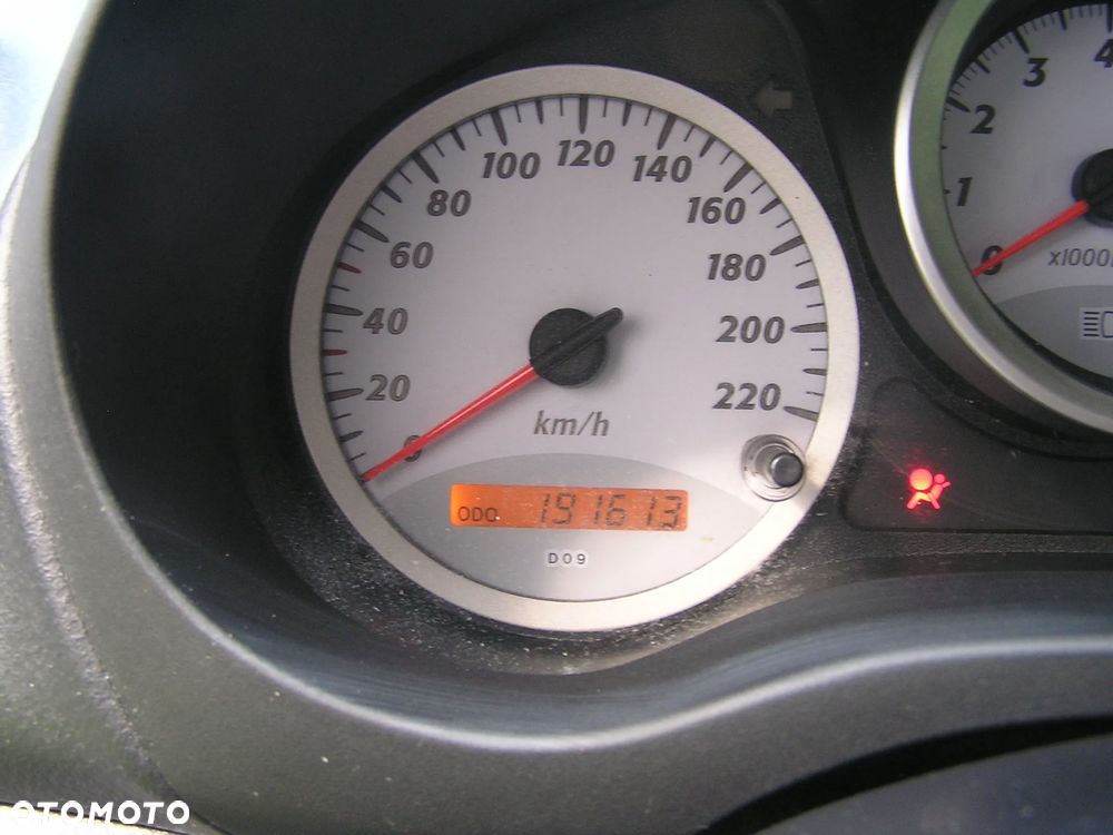 Toyota RAV4 2.0 VVT-i Sol - 11