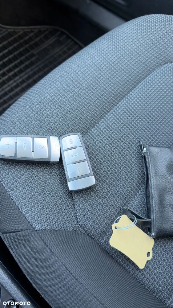 Volkswagen Passat - 21