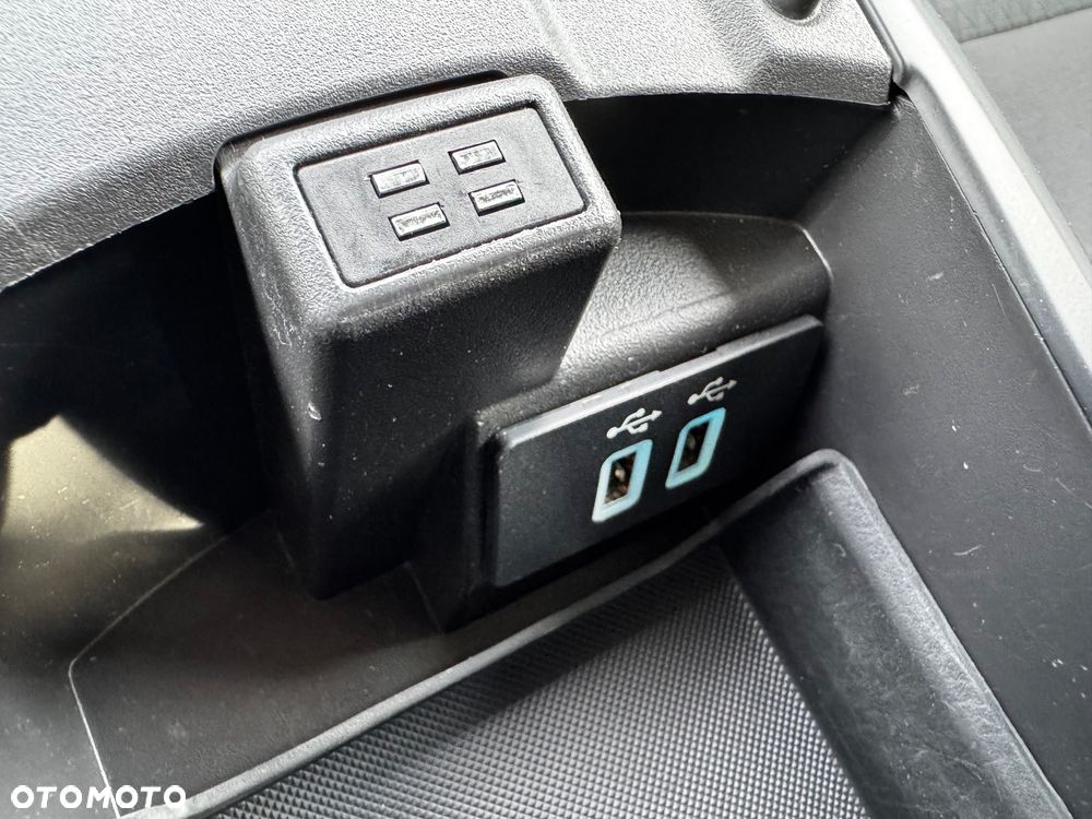 Ford Grand C-MAX 1.5 TDCi Start-Stopp-System COOL&CONNECT - 28
