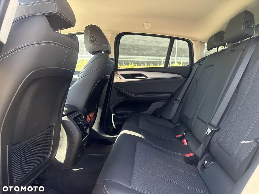 BMW X4 xDrive20i xLine sport - 13