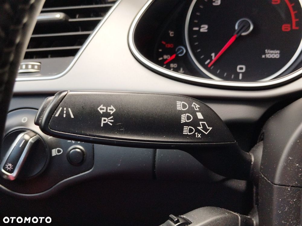 Audi A4 Avant 2.0 TDI Quattro S tronic - 22