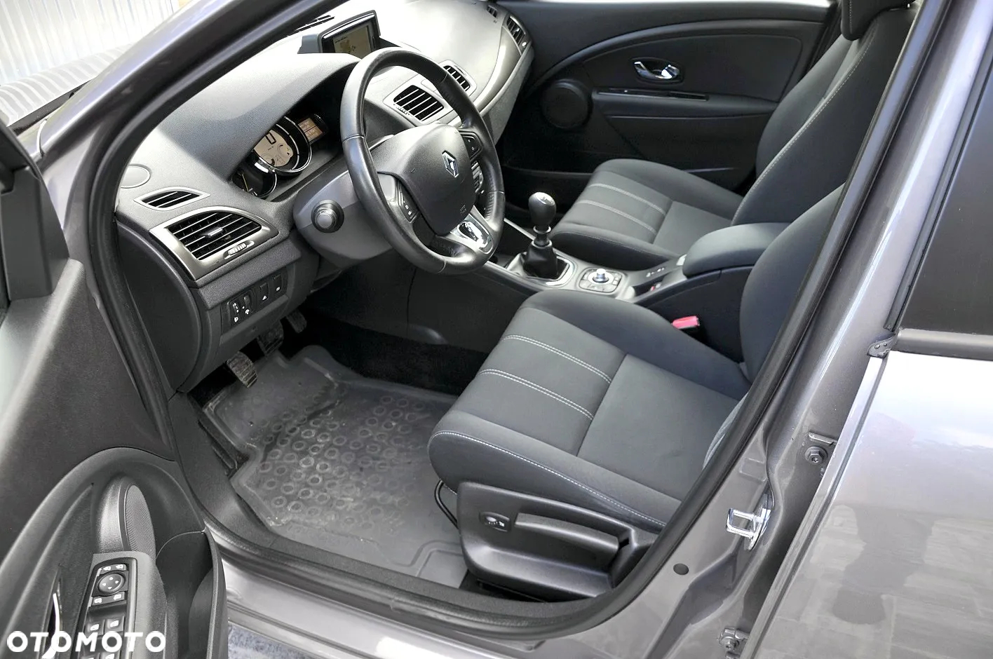 Renault Megane - 8