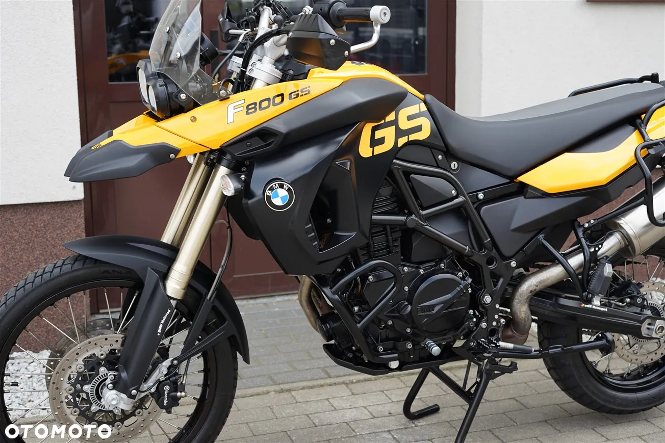 BMW F - 28