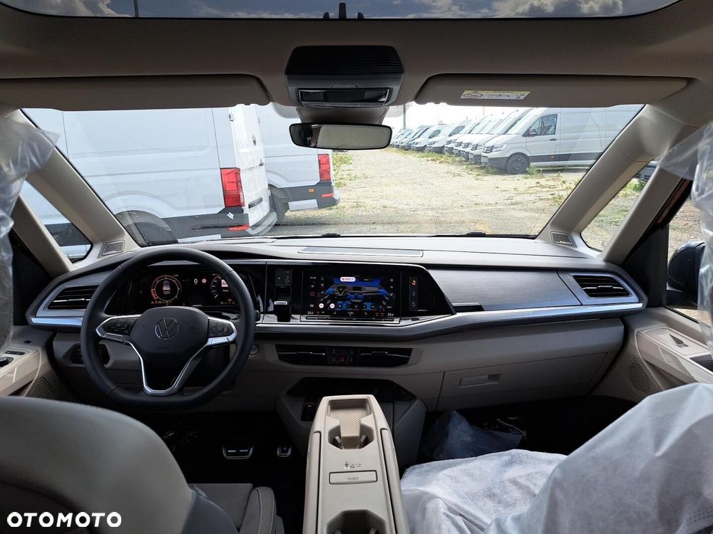 Volkswagen Multivan - 22