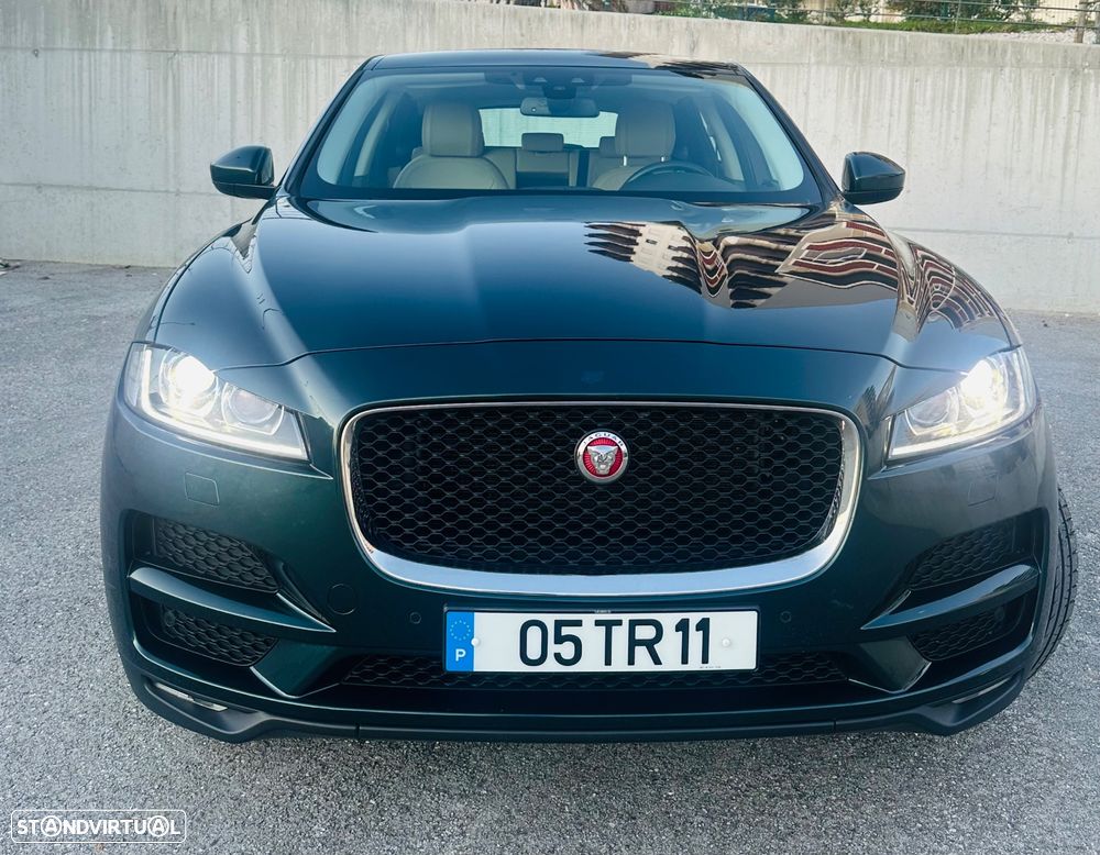 Jaguar F-Pace 2.0 i4D Pure Aut. - 12