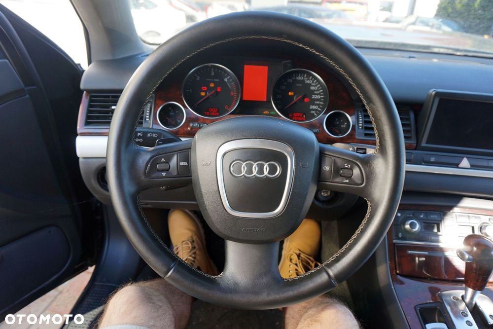 KIEROWNICA SKÓRZANA SKÓRA A8 II D3 4E2 LIFT ŁOPATKI AUDI 2005-2010 - 1