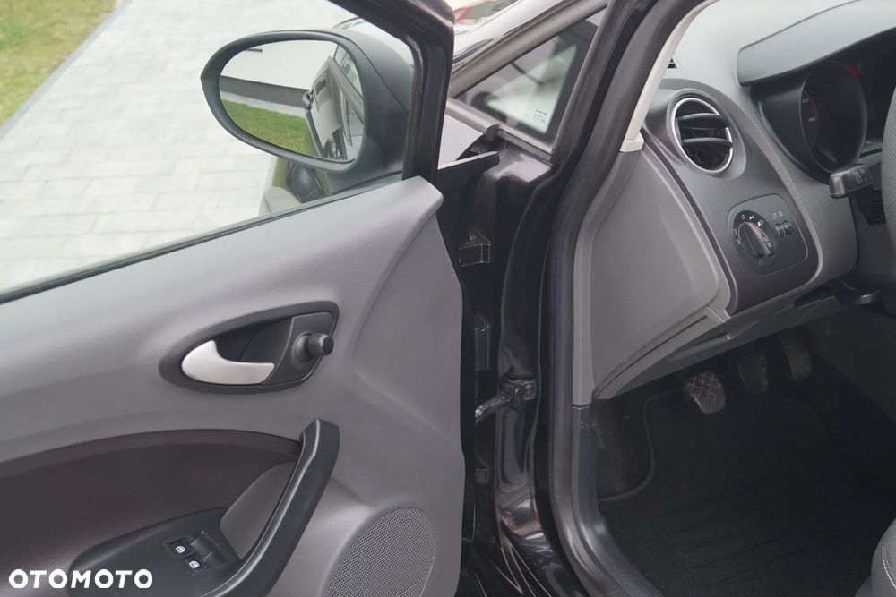 Seat Ibiza 1.2 12V Reference - 24