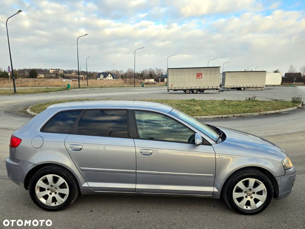 Audi A3 Sportback 2.0 TDI quattro Attraction - 11