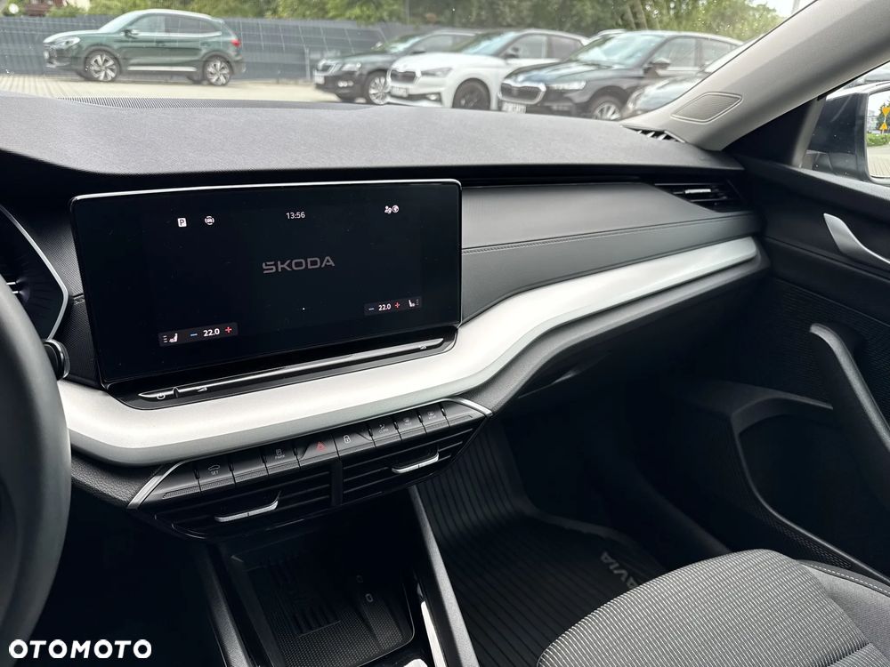 Skoda Octavia 2.0 TDI Edition 130 Selection DSG - 11