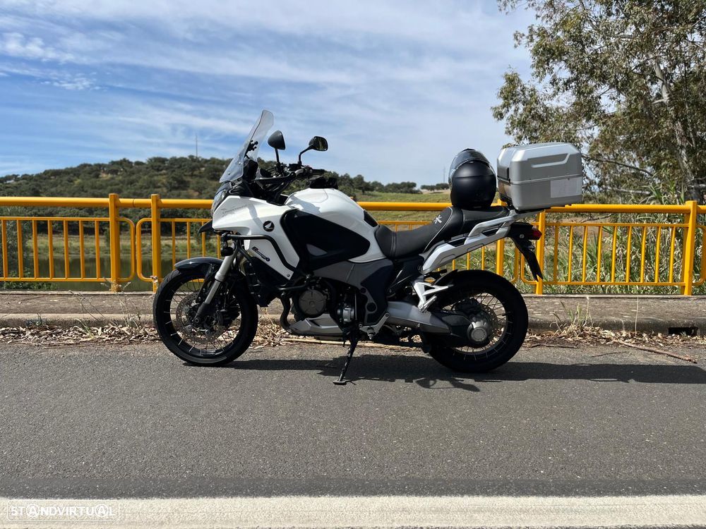 Honda VFR Crosstourer X - 5