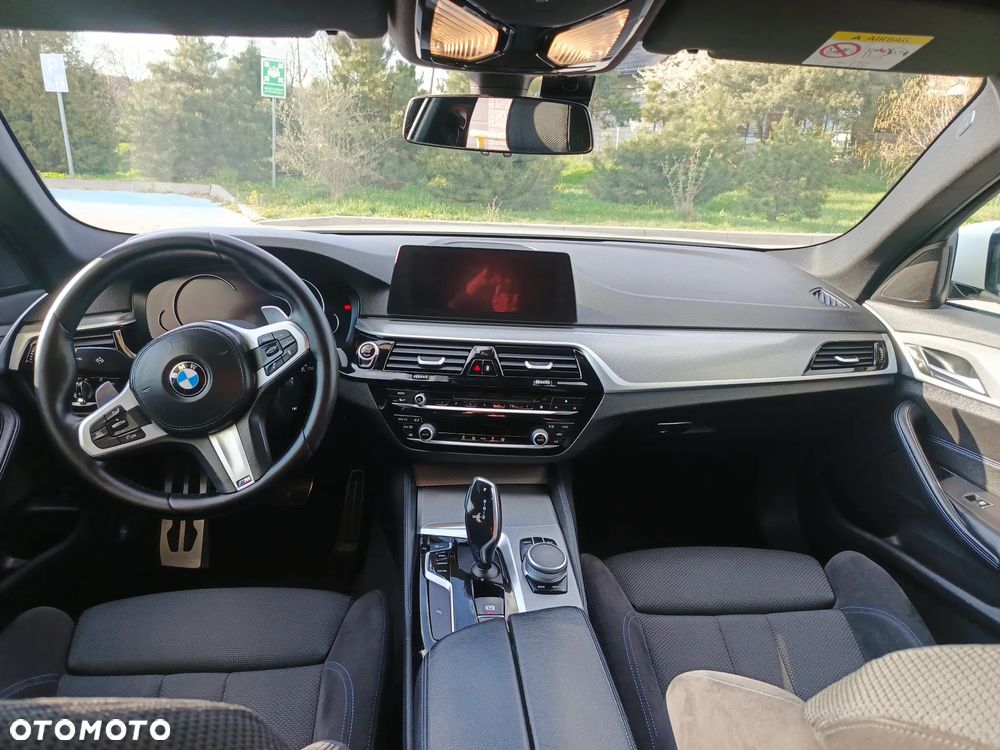 BMW Seria 5 520d M Sport sport - 21