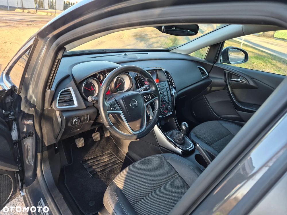 Opel Astra 2.0 CDTI ecoFLEX Start/Stop Exklusiv - 24