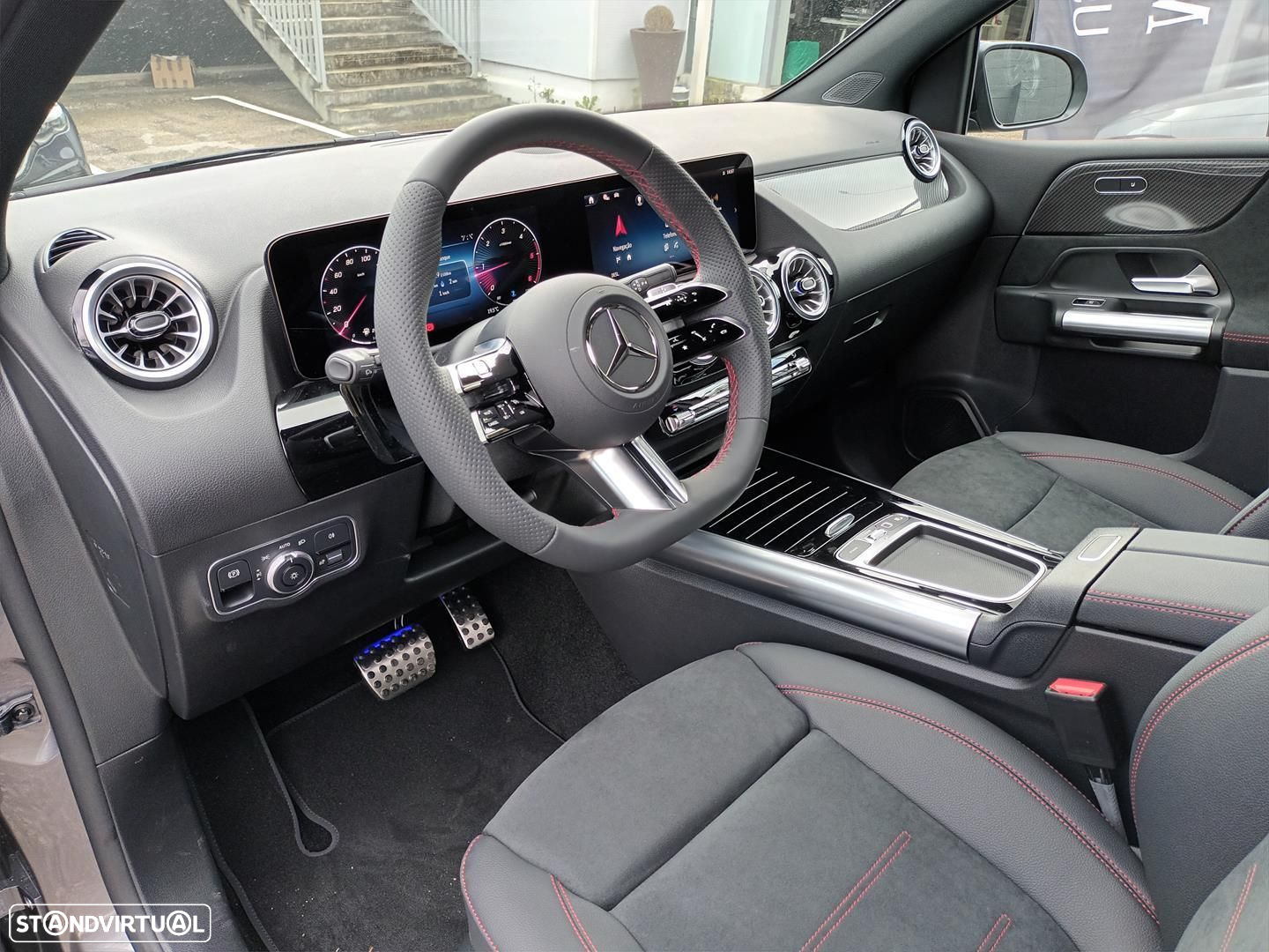 Mercedes-Benz B 180 d - 11