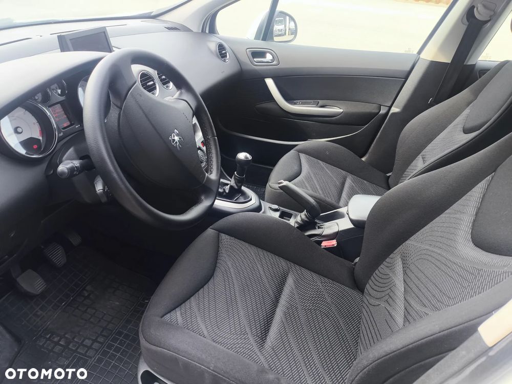 Peugeot 308 - 3