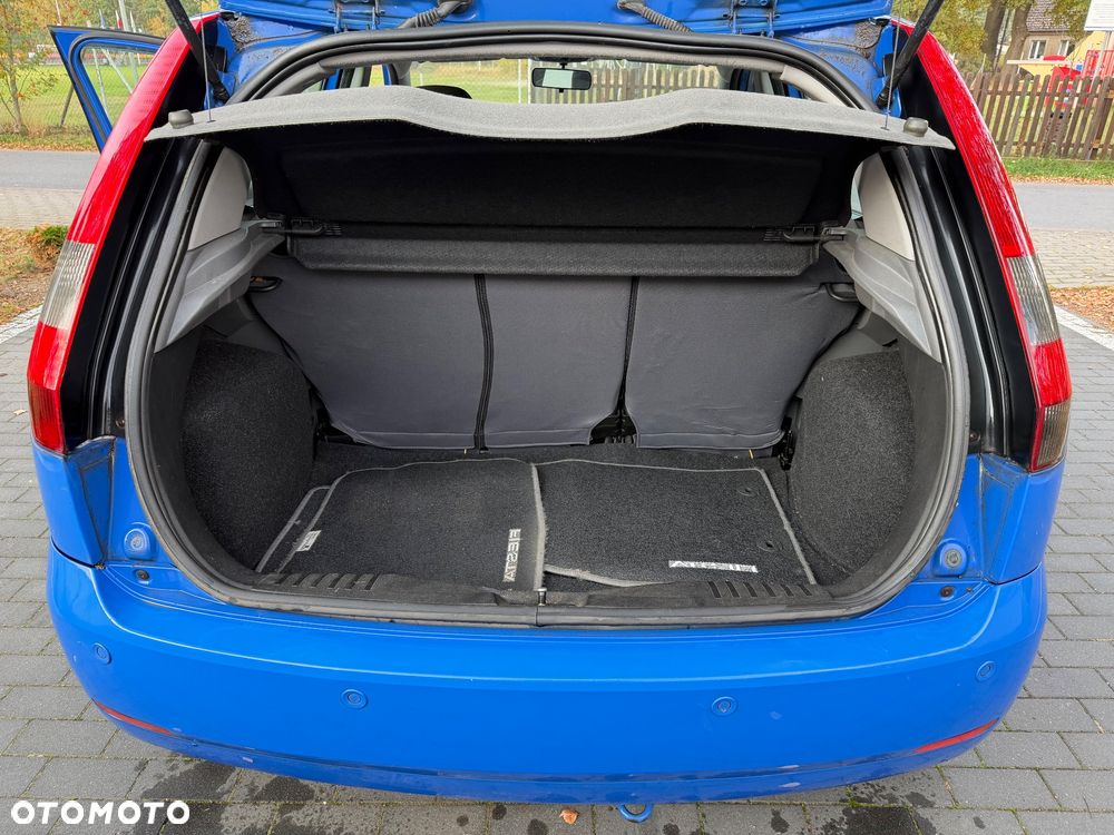 Ford Fiesta - 9