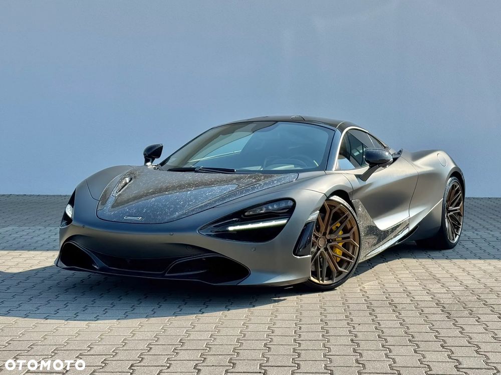 McLaren 720S Coupe - 1