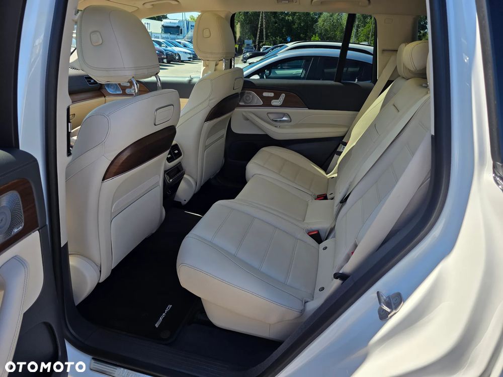 Mercedes-Benz GLS - 30