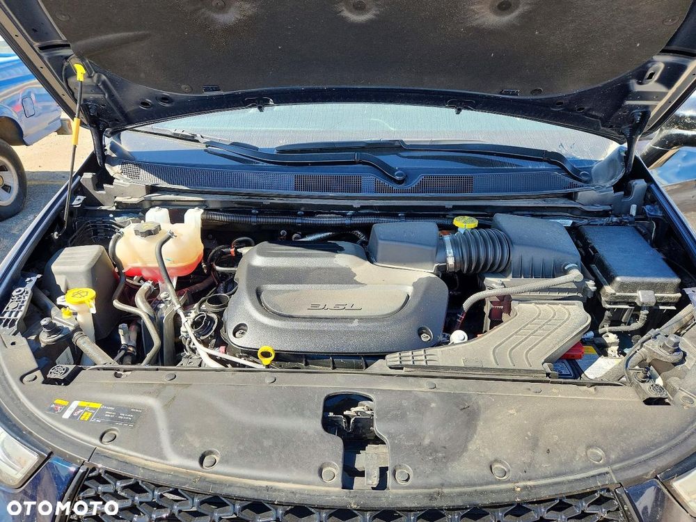Chrysler Pacifica - 12