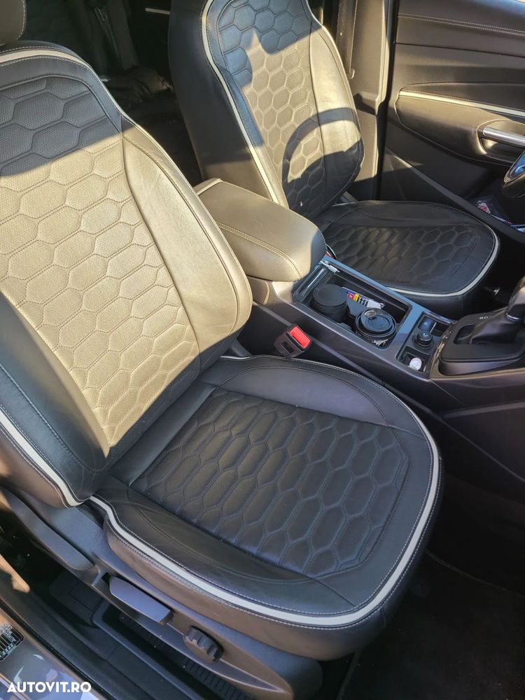 Ford Kuga 2.0 TDCi 4WD Powershift Vignale - 15