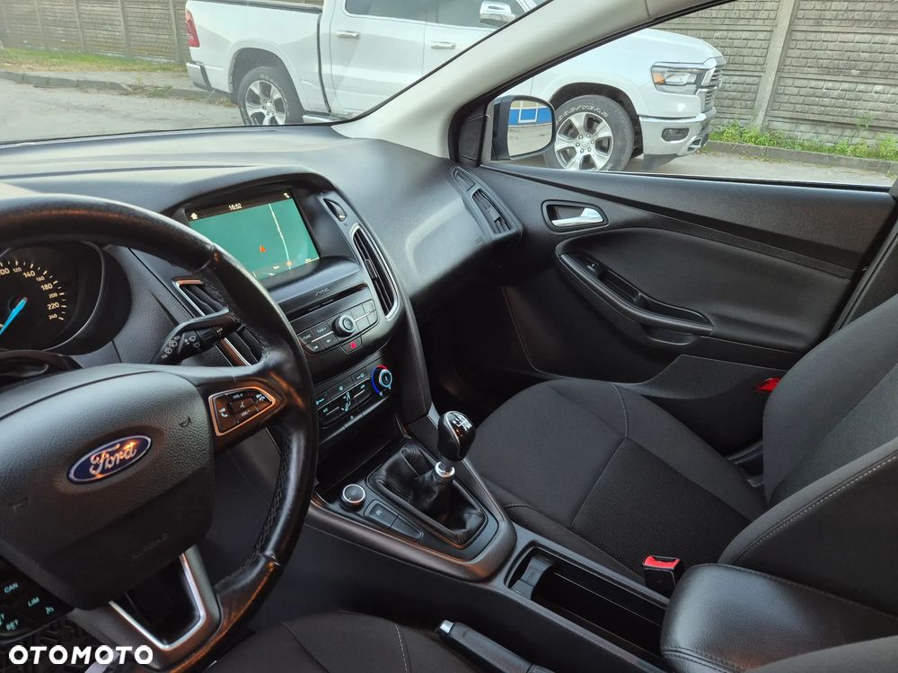 Ford Focus - 21