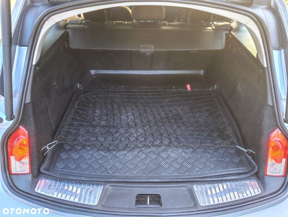 Opel Insignia 1.8 - 10