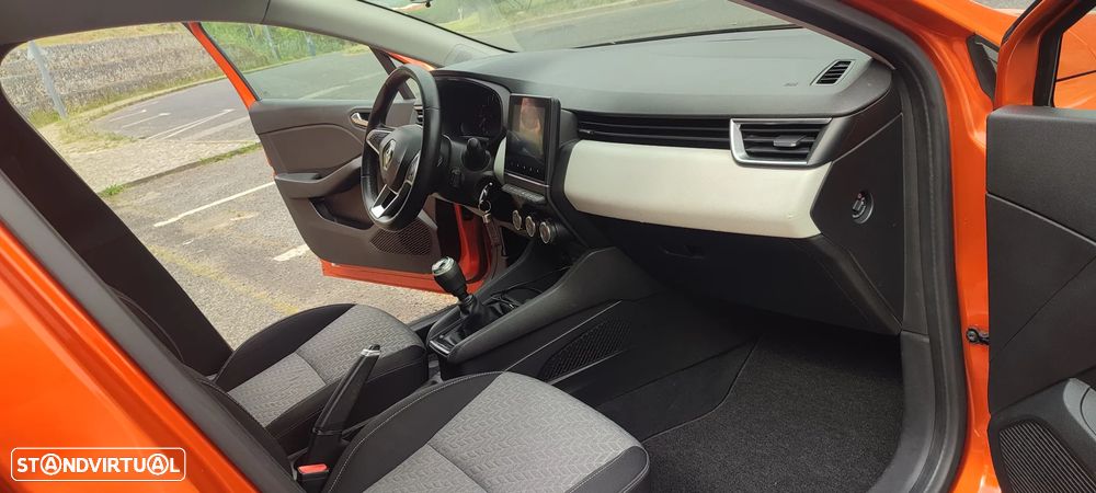 Renault Clio 1.0 TCe Limited Bi-Fuel - 11