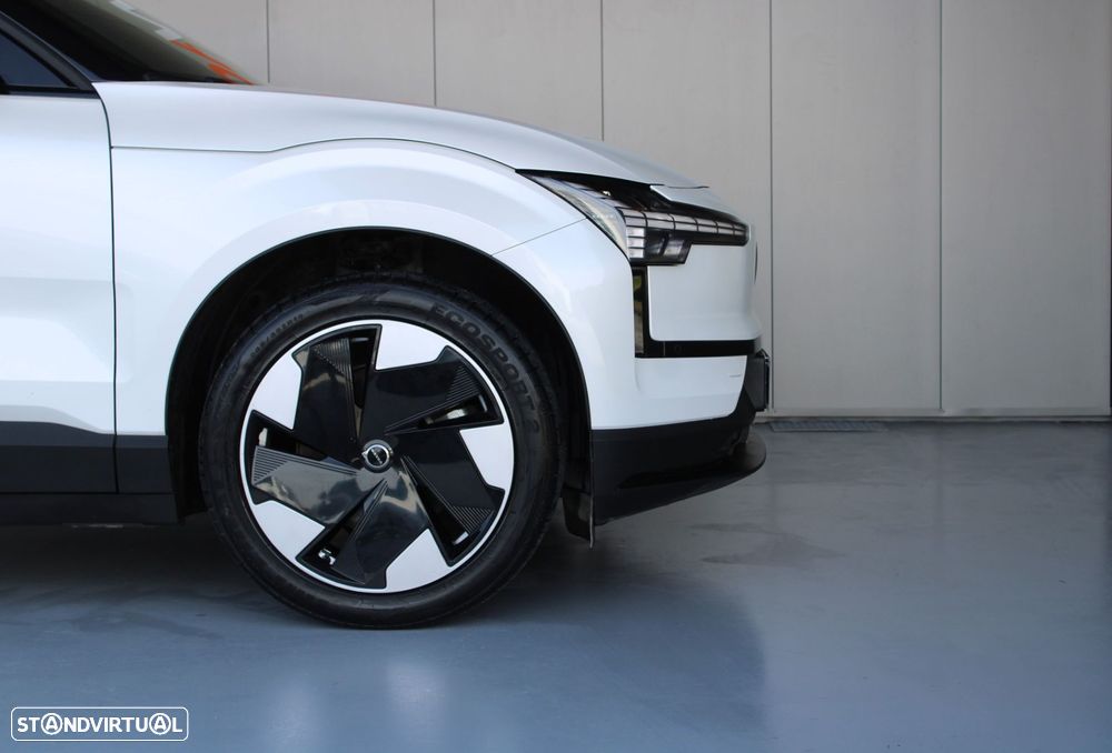 Volvo EX30 69 kWh Single Motor Extended Range Plus - 41