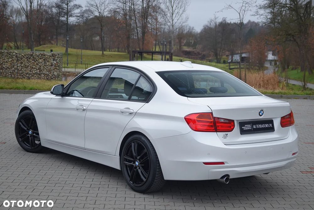 BMW Seria 3 318d - 9