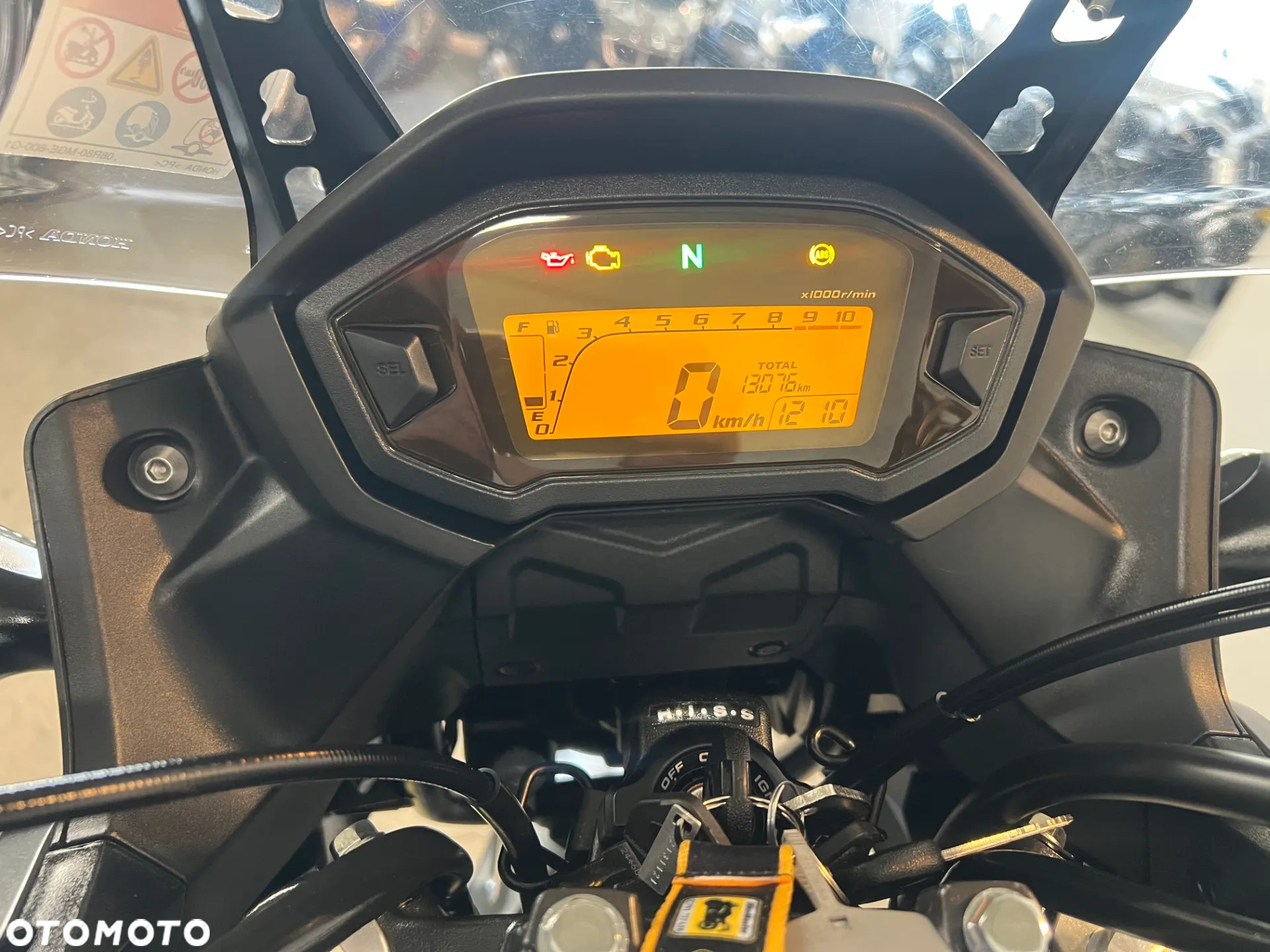 Honda CB - 32