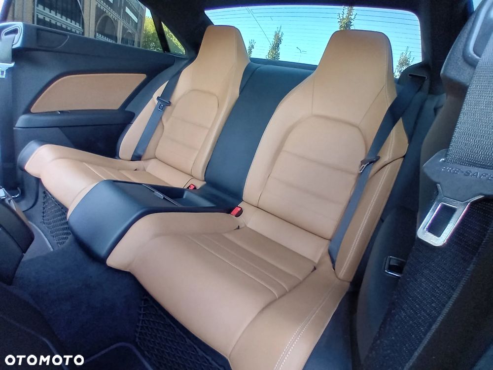 Mercedes-Benz Klasa E 350 CGI Coupe BlueEFFICIENCY 7G-TRONIC Elegance - 25