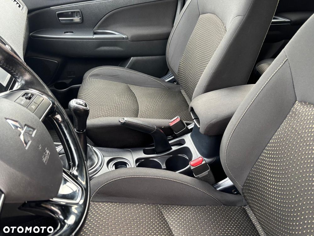 Mitsubishi ASX 1.6 Instyle - 24