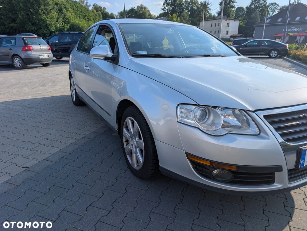 Volkswagen Passat - 3