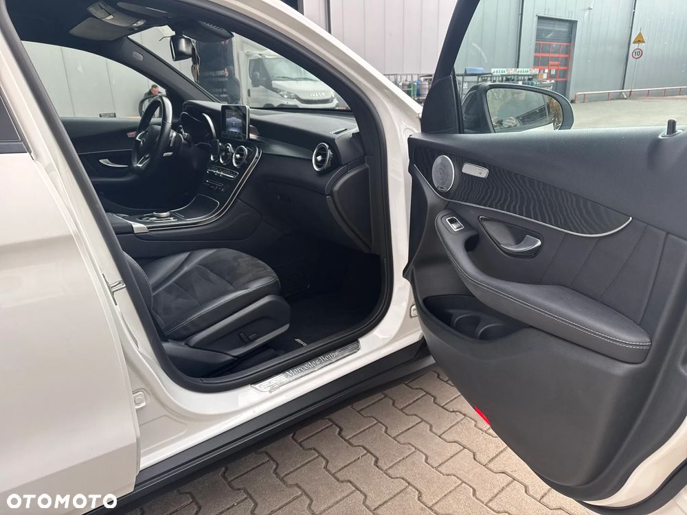 Mercedes-Benz GLC Coupe 250 4-Matic - 20