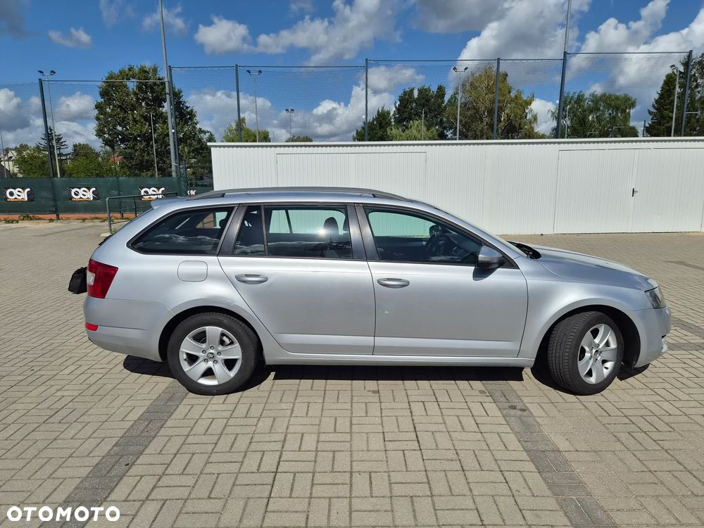 Skoda Octavia 1.6 TDI Classic - 9